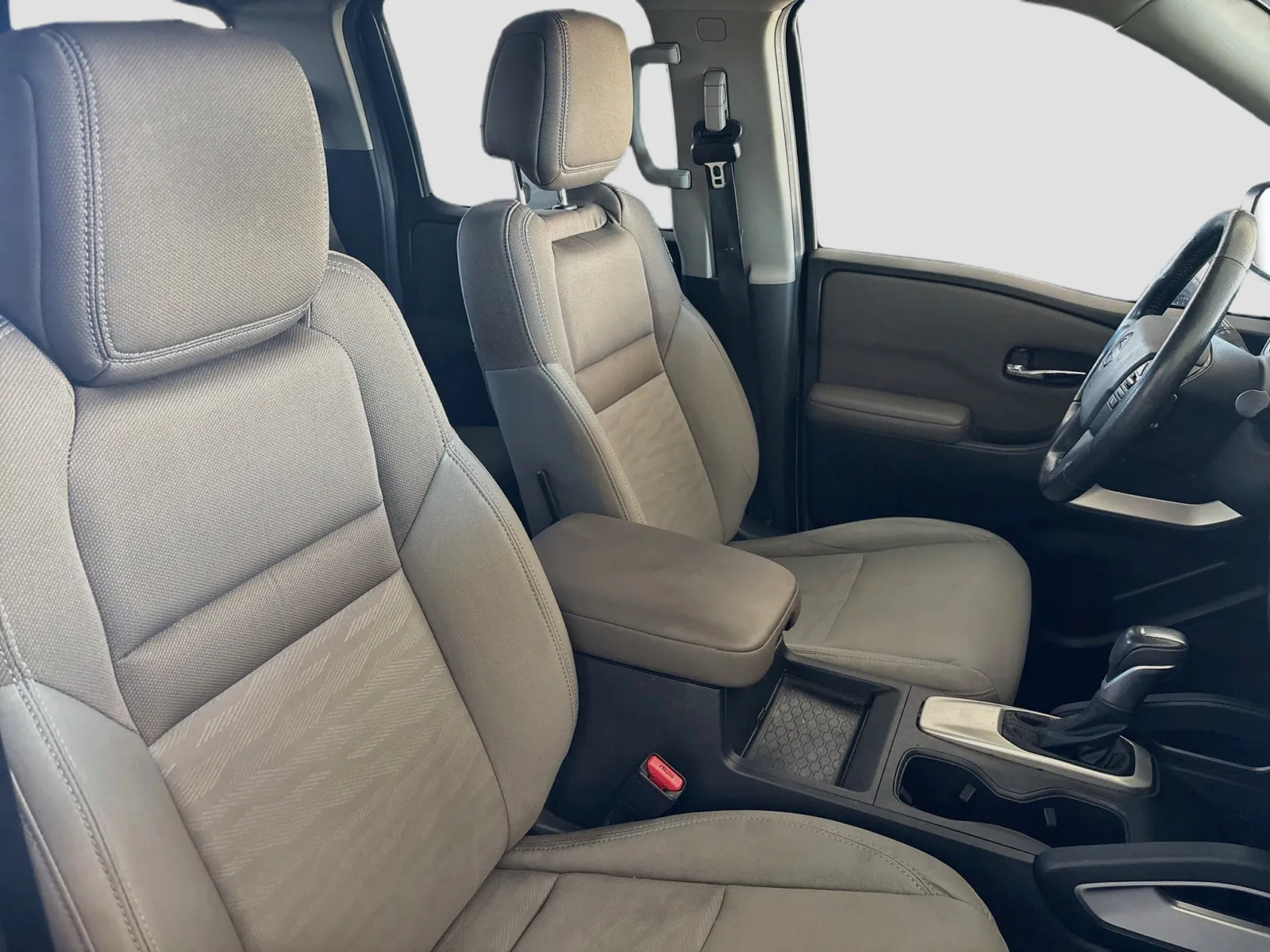 Nissan Frontier photo 18