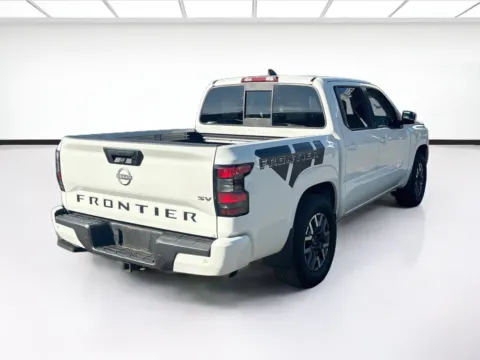 More photos of 2022 Nissan Frontier SV at KarGenie, CA