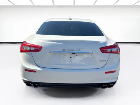 More photos of 2016 Maserati Ghibli at KarGenie, CA