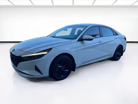 White 2023 Hyundai Elantra Hybrid Blue for sale in Fontana, CA