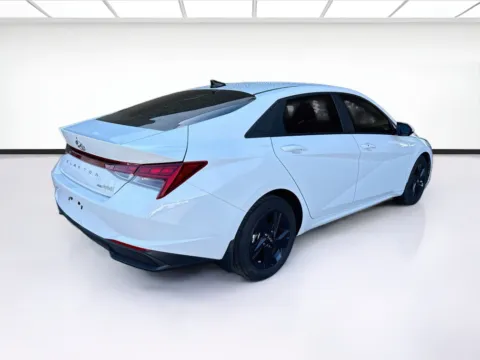 More photos of 2023 Hyundai Elantra Hybrid Blue at KarGenie, CA