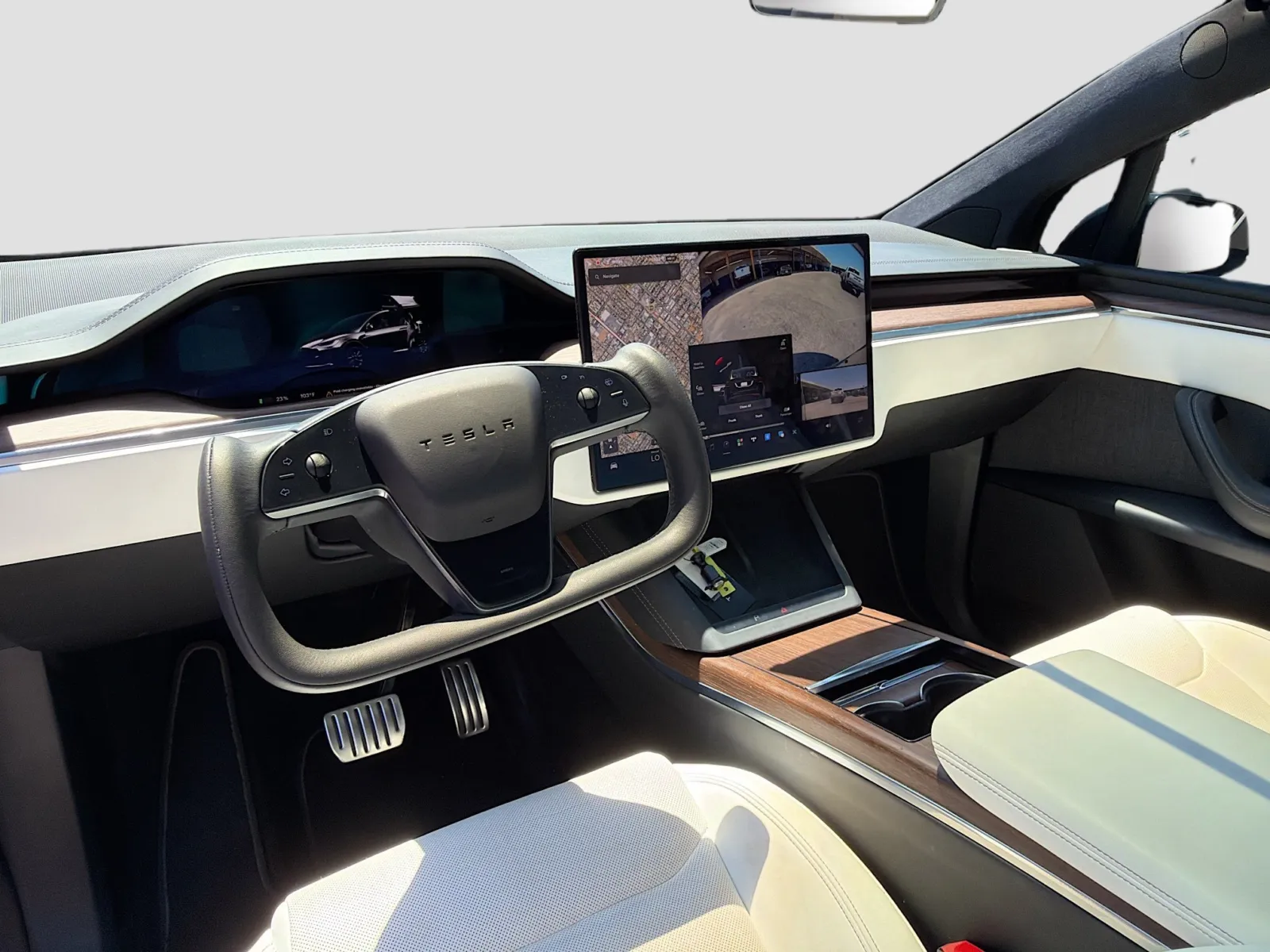 Tesla Model X photo 15
