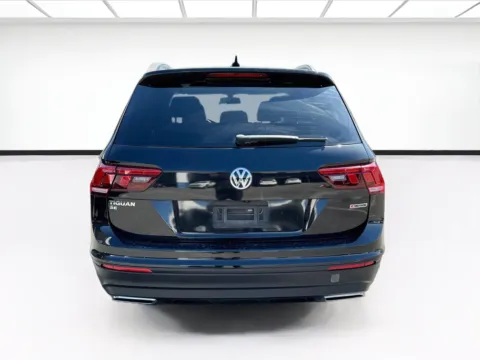 More photos of 2019 Volkswagen Tiguan 2.0T SE 4Motion at KarGenie, CA