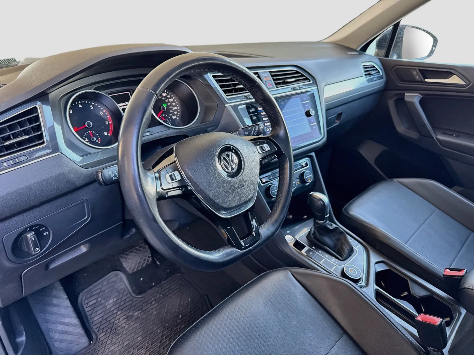 Volkswagen Tiguan photo 7