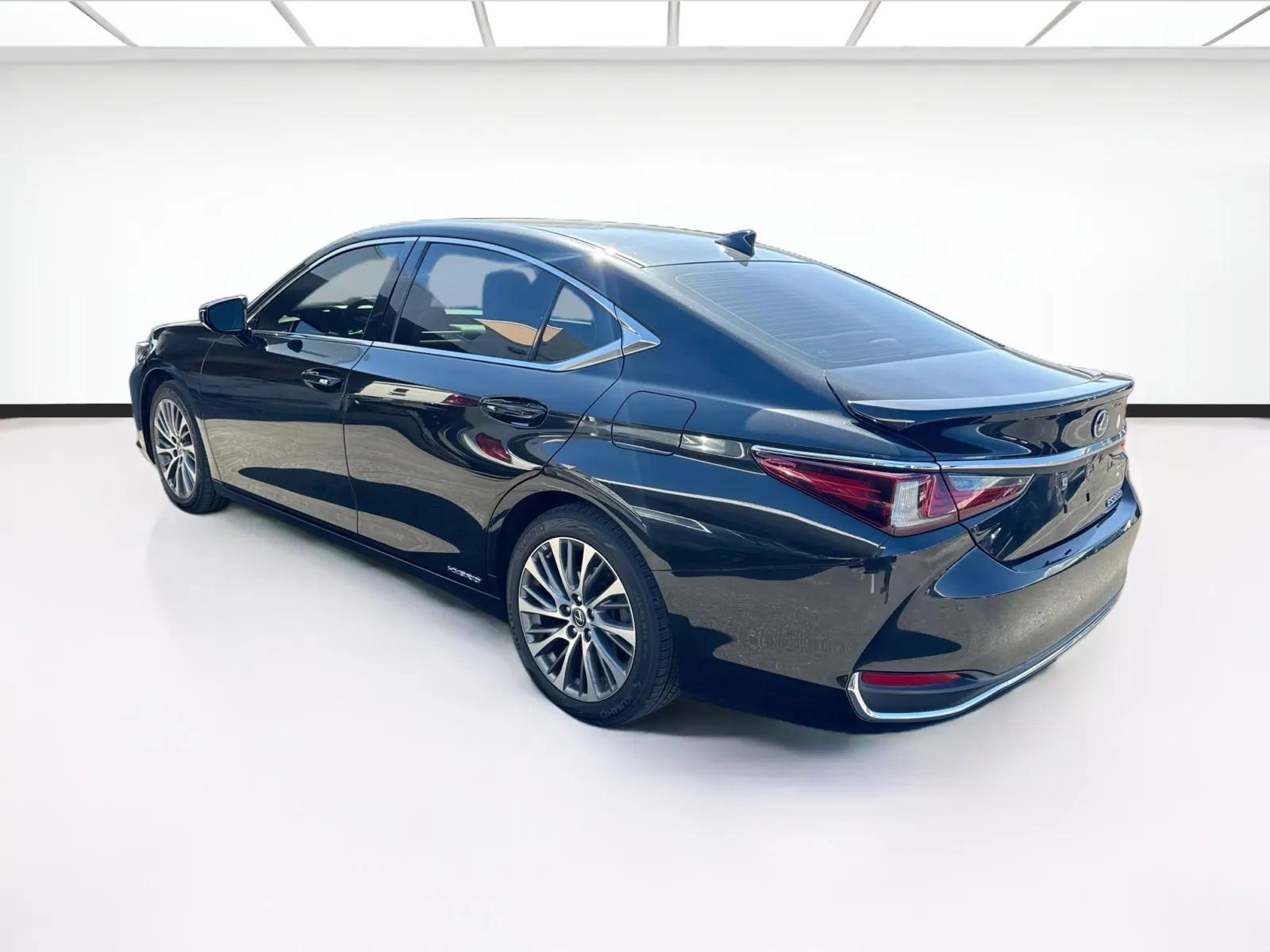 Lexus ES photo 6