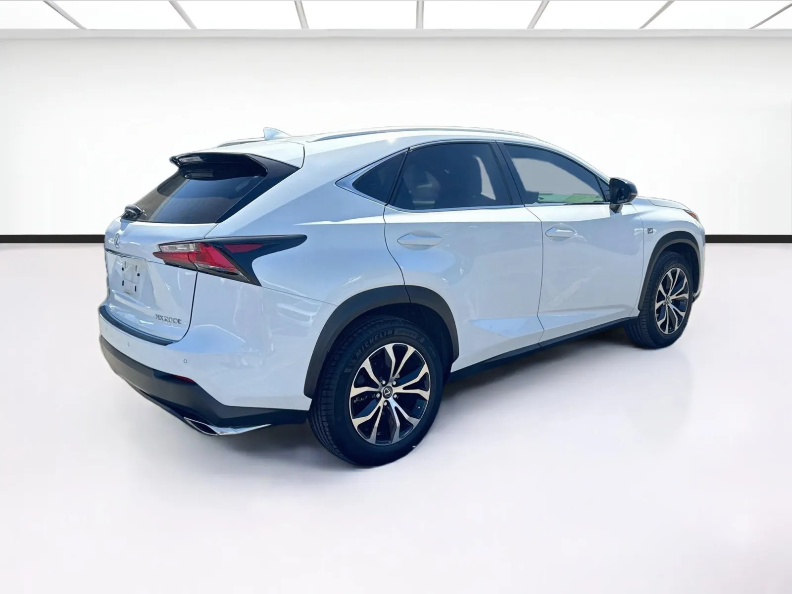 Lexus NX photo 4