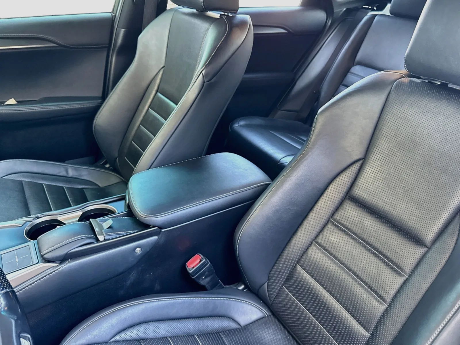 Lexus NX photo 13