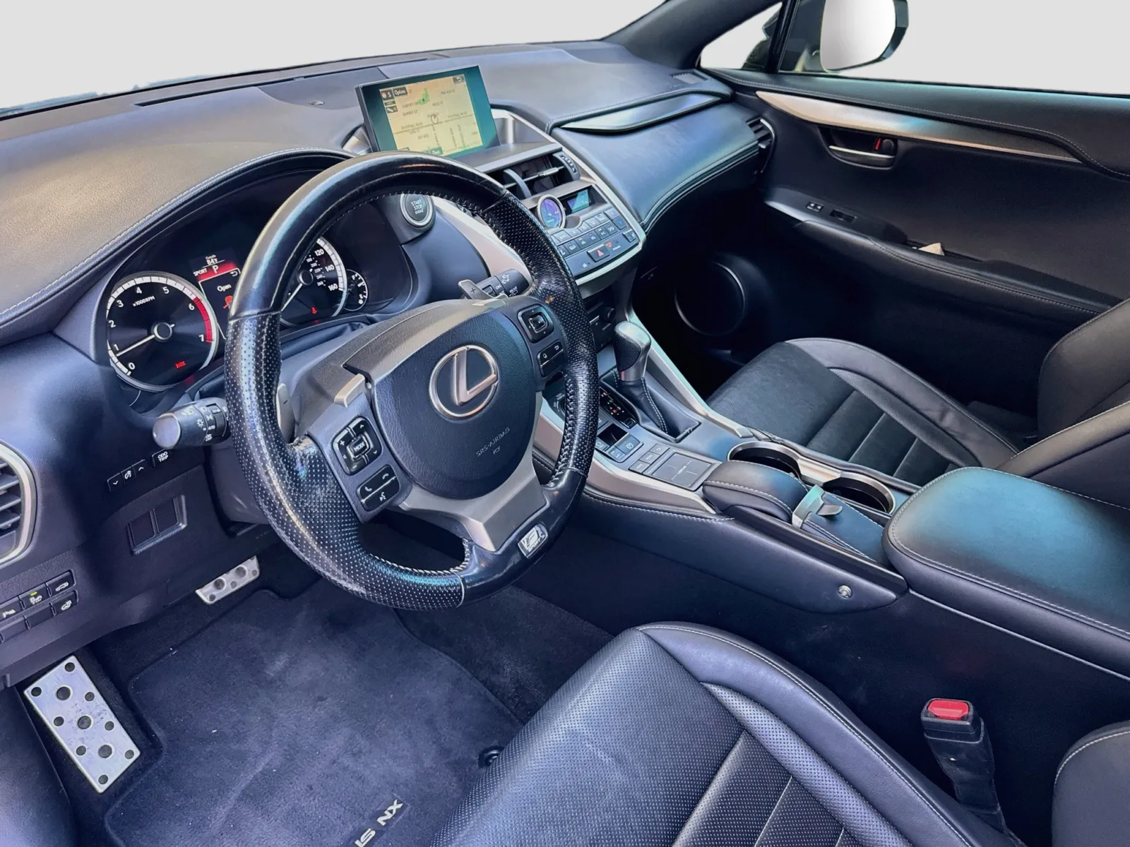 Lexus NX photo 7