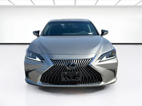 Photos of 2021 Lexus ES 350 for sale in Fontana, CA at KarGenie