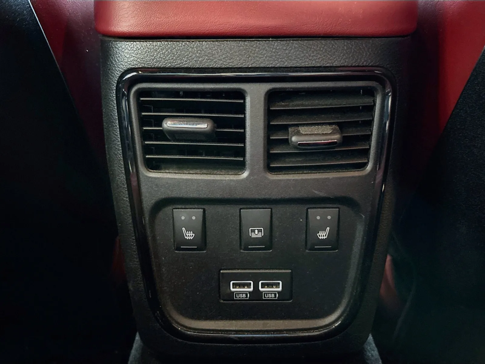 Chrysler 300 photo 18