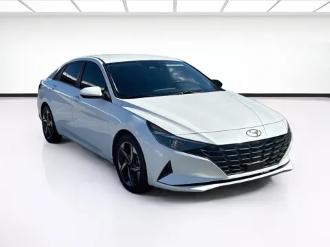 Another view of 2023 Hyundai Elantra SEL for sale in Fontana, CA at KarGenie
