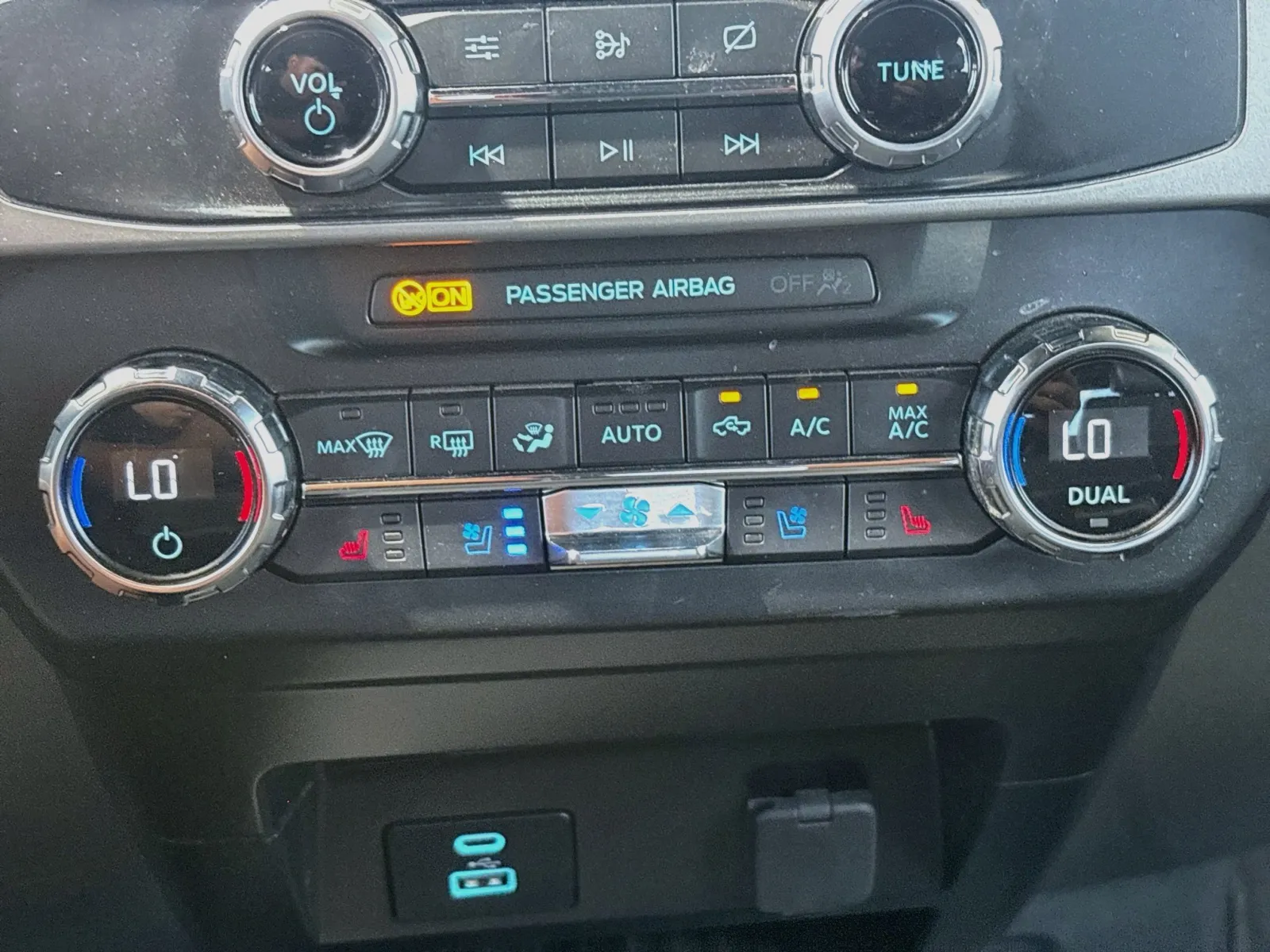 Ford F-250 photo 12