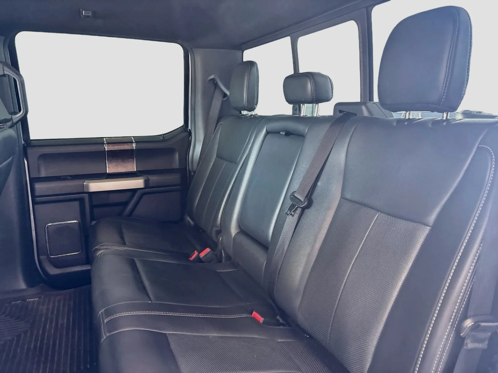 Ford F-250 photo 16