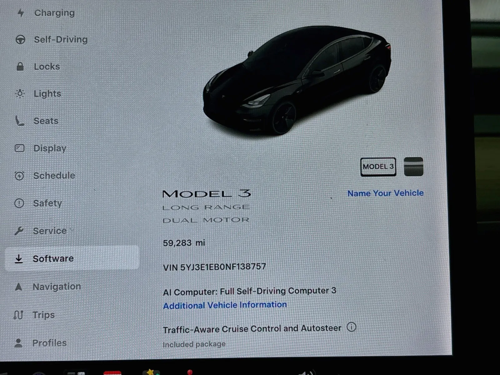 Tesla Model 3 photo 8