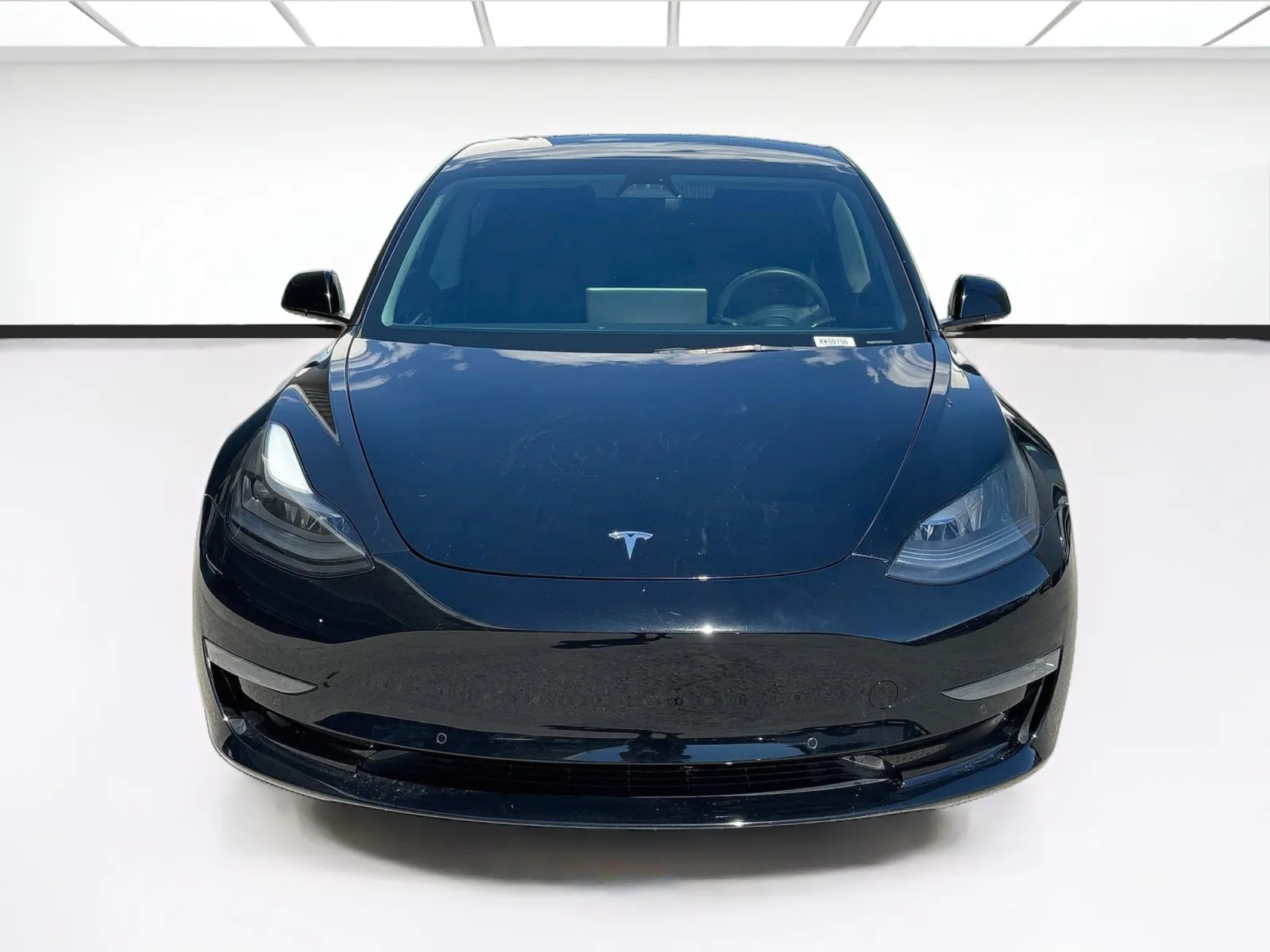 Tesla Model 3 photo 2