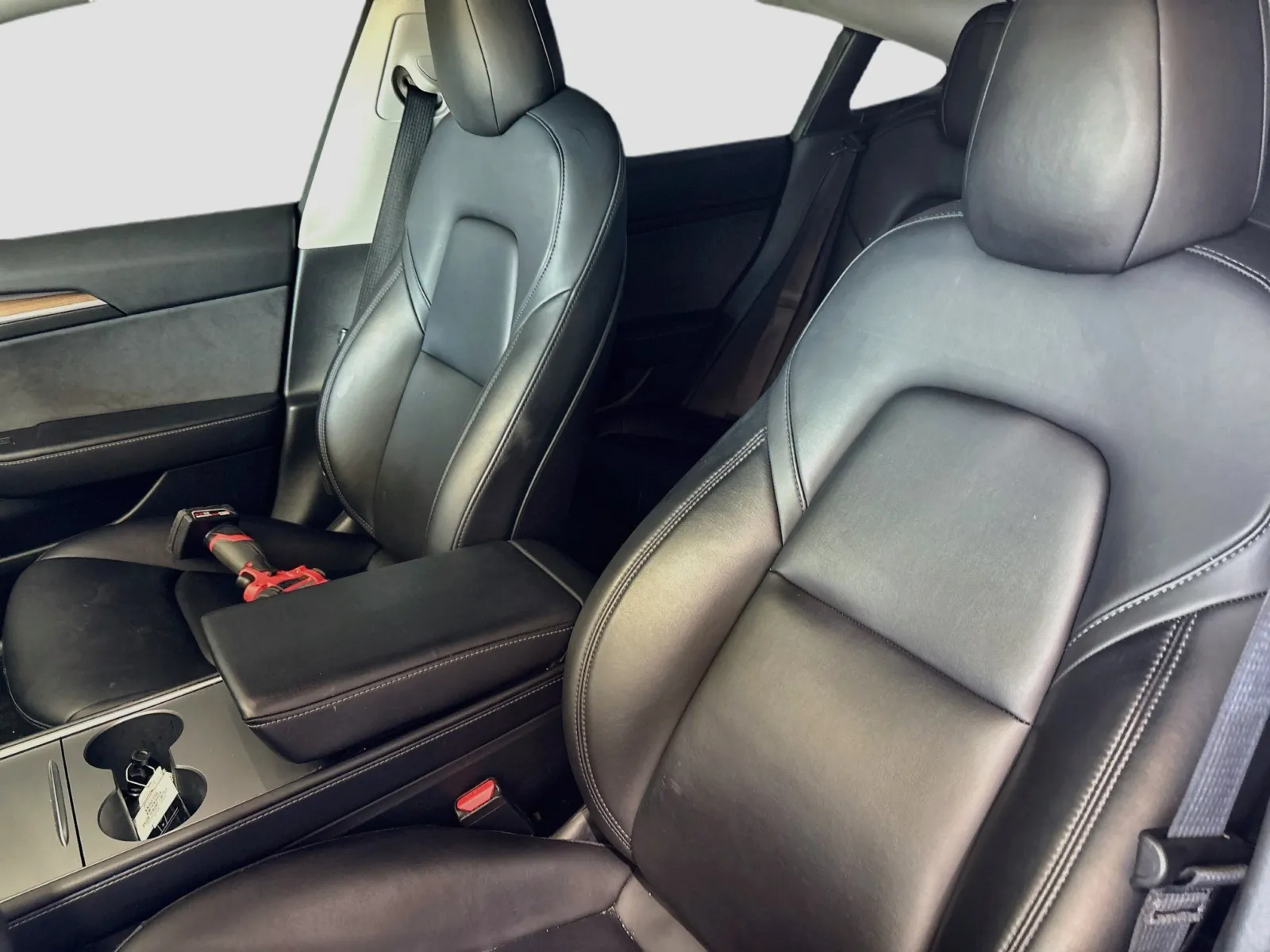 Tesla Model 3 photo 14
