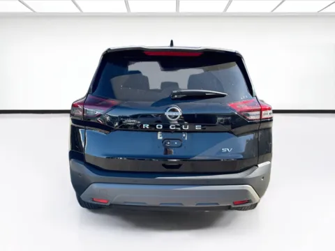 More photos of 2023 Nissan Rogue SV at KarGenie, CA