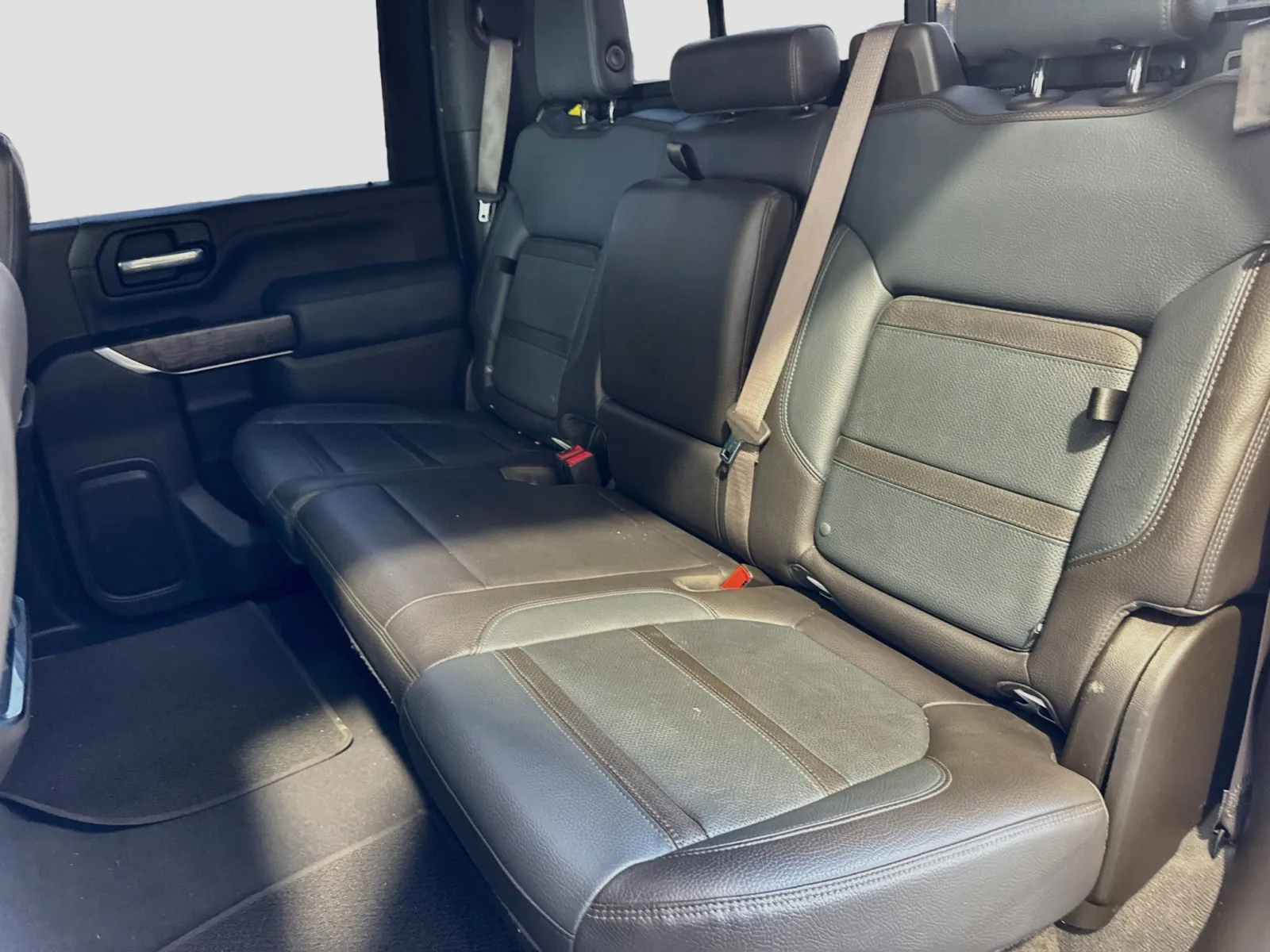 GMC Sierra photo 17