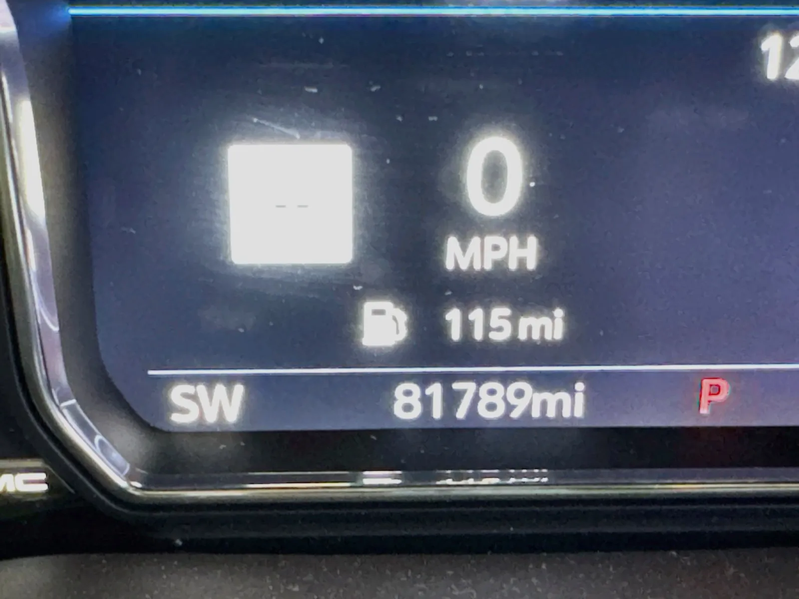 GMC Sierra photo 8
