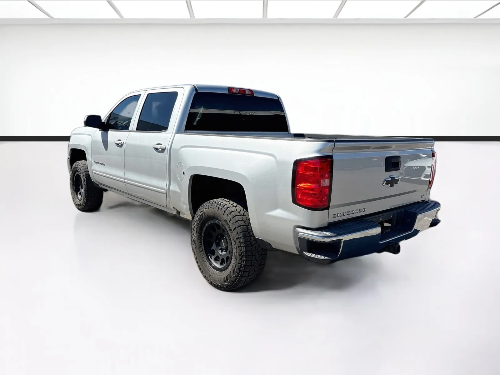 Chevrolet Silverado photo 6