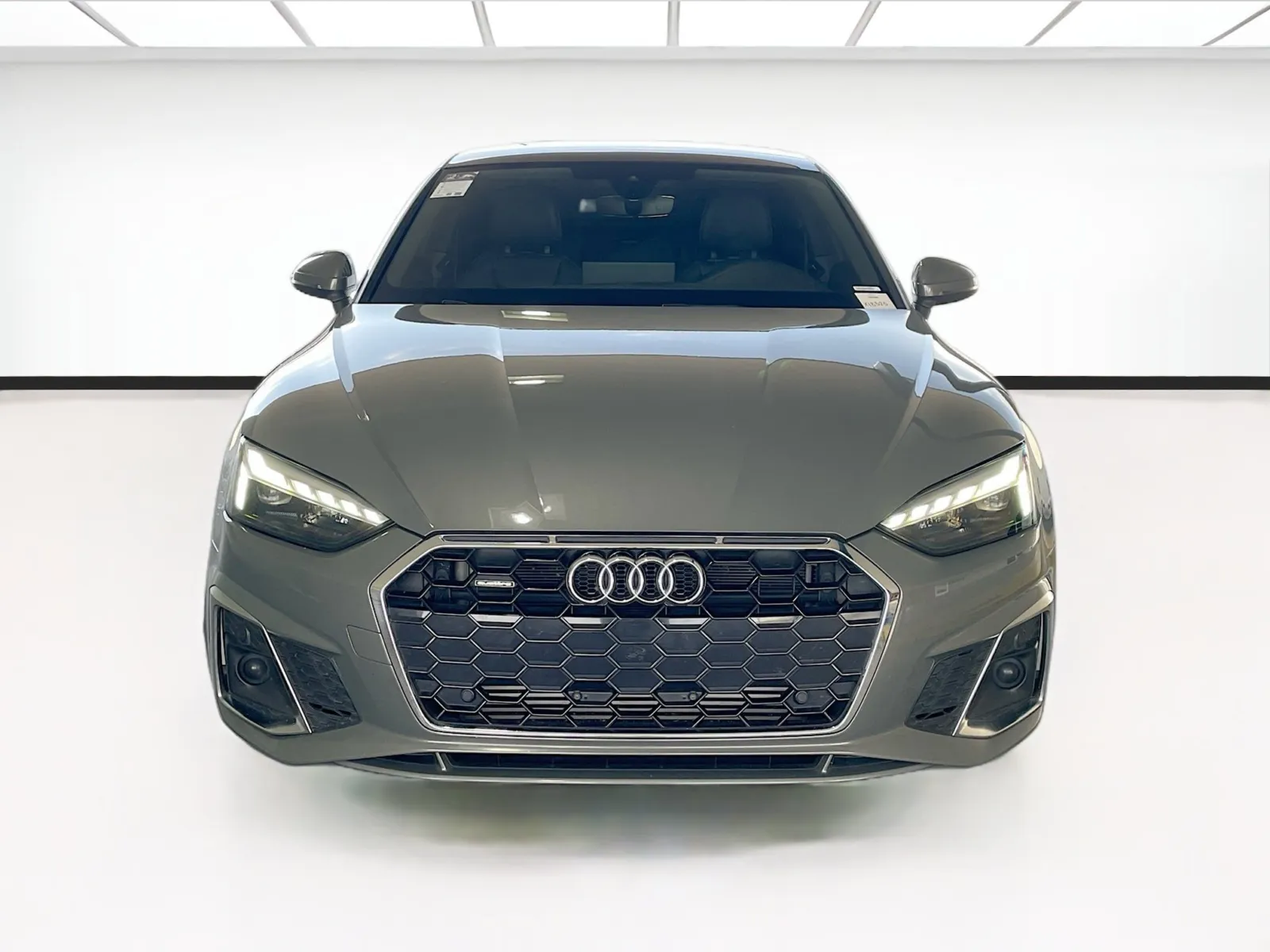 Audi A5 photo 2