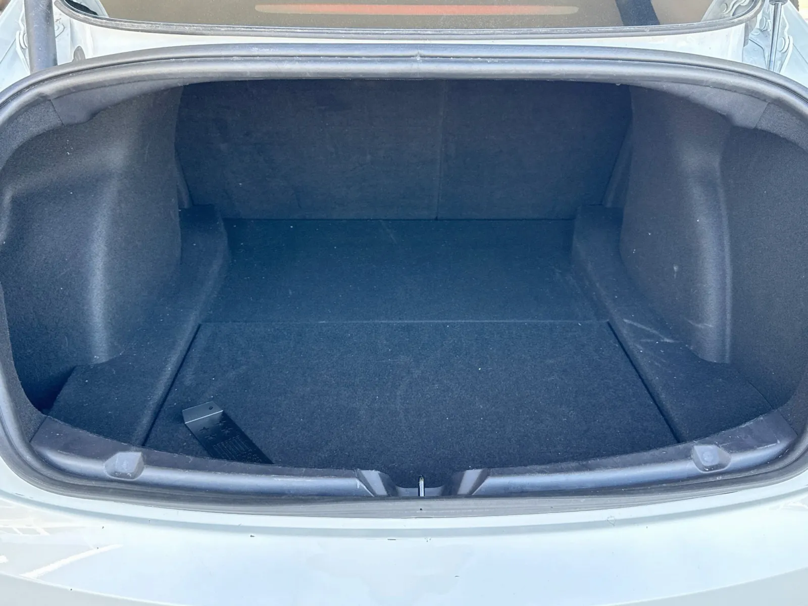 Tesla Model 3 photo 16