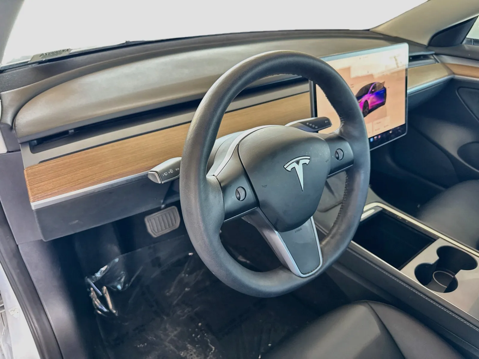 Tesla Model 3 photo 7