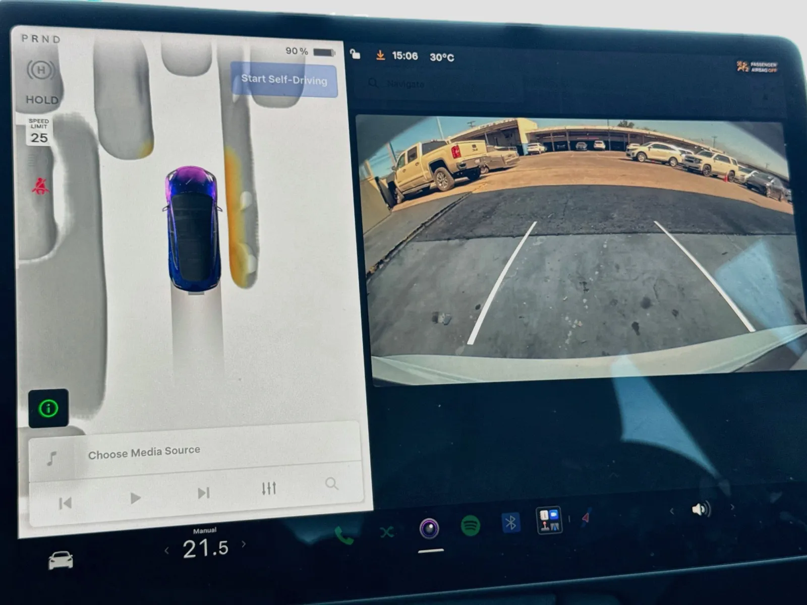 Tesla Model 3 photo 10