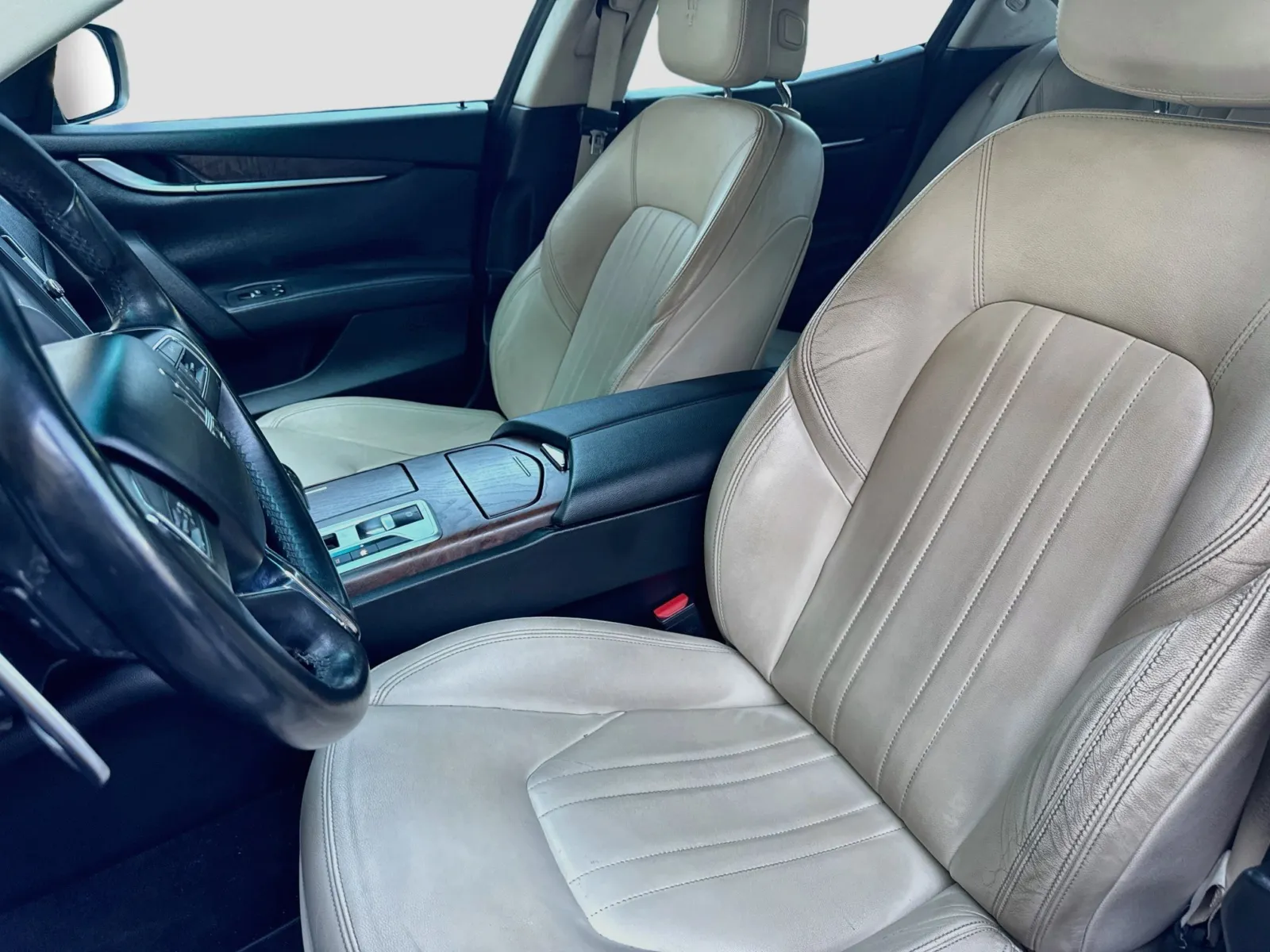 Maserati Ghibli photo 13