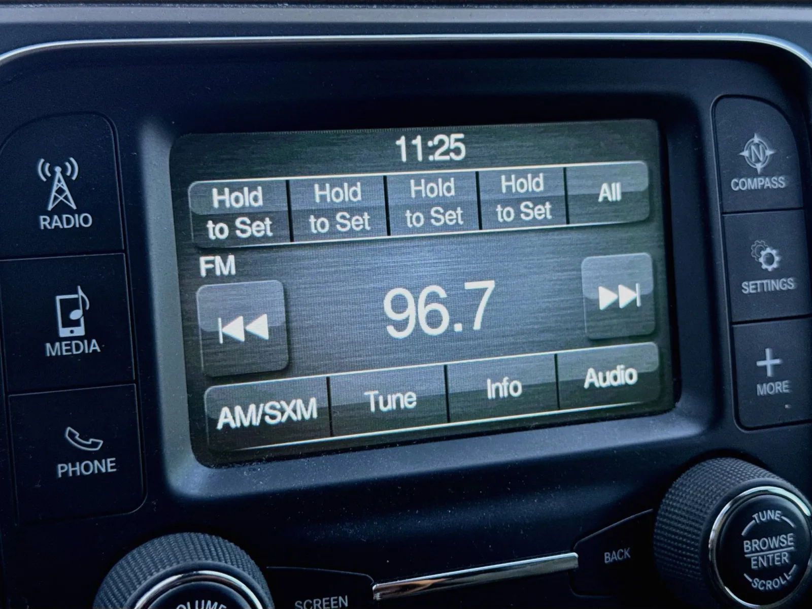 Ram 1500 photo 10