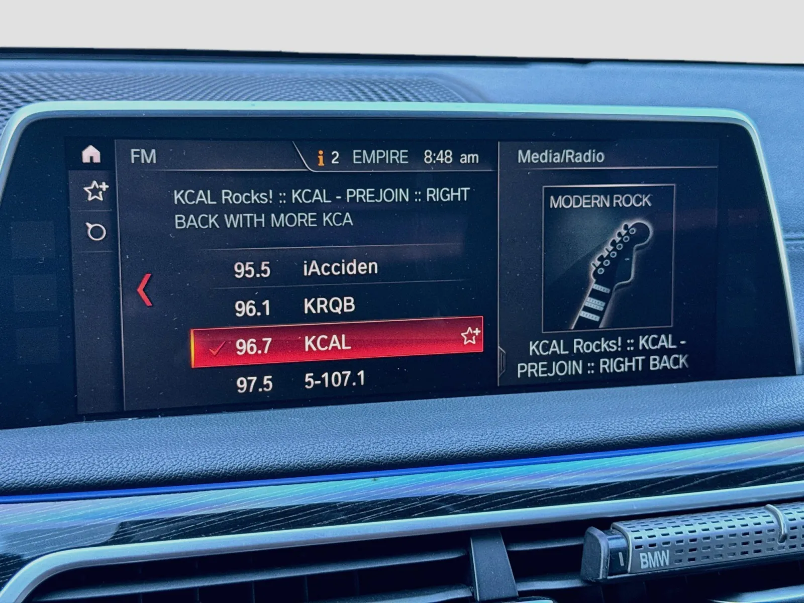 BMW 7 Series photo 11