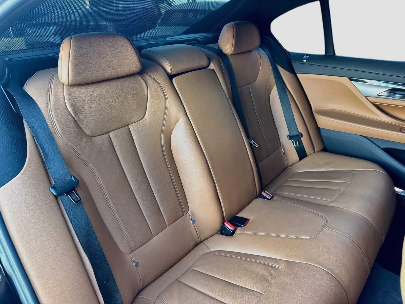 BMW 7 Series photo 20
