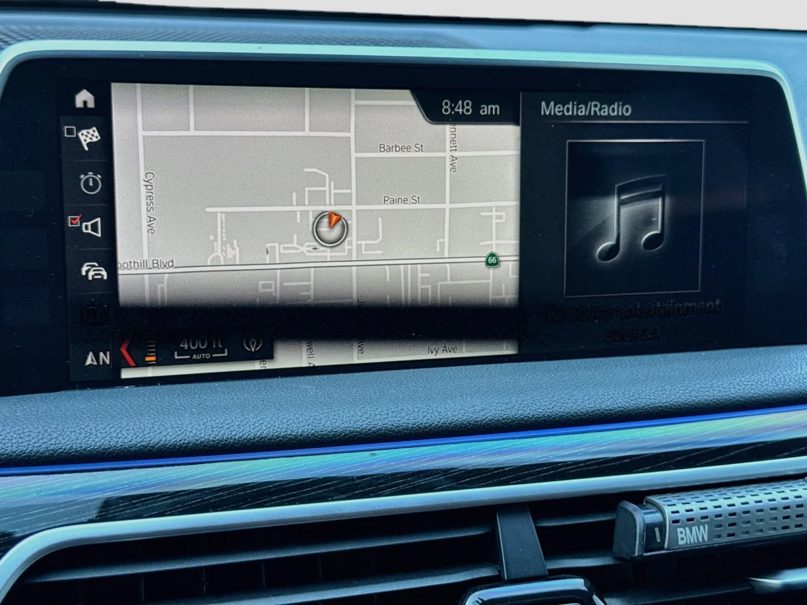 BMW 7 Series photo 9