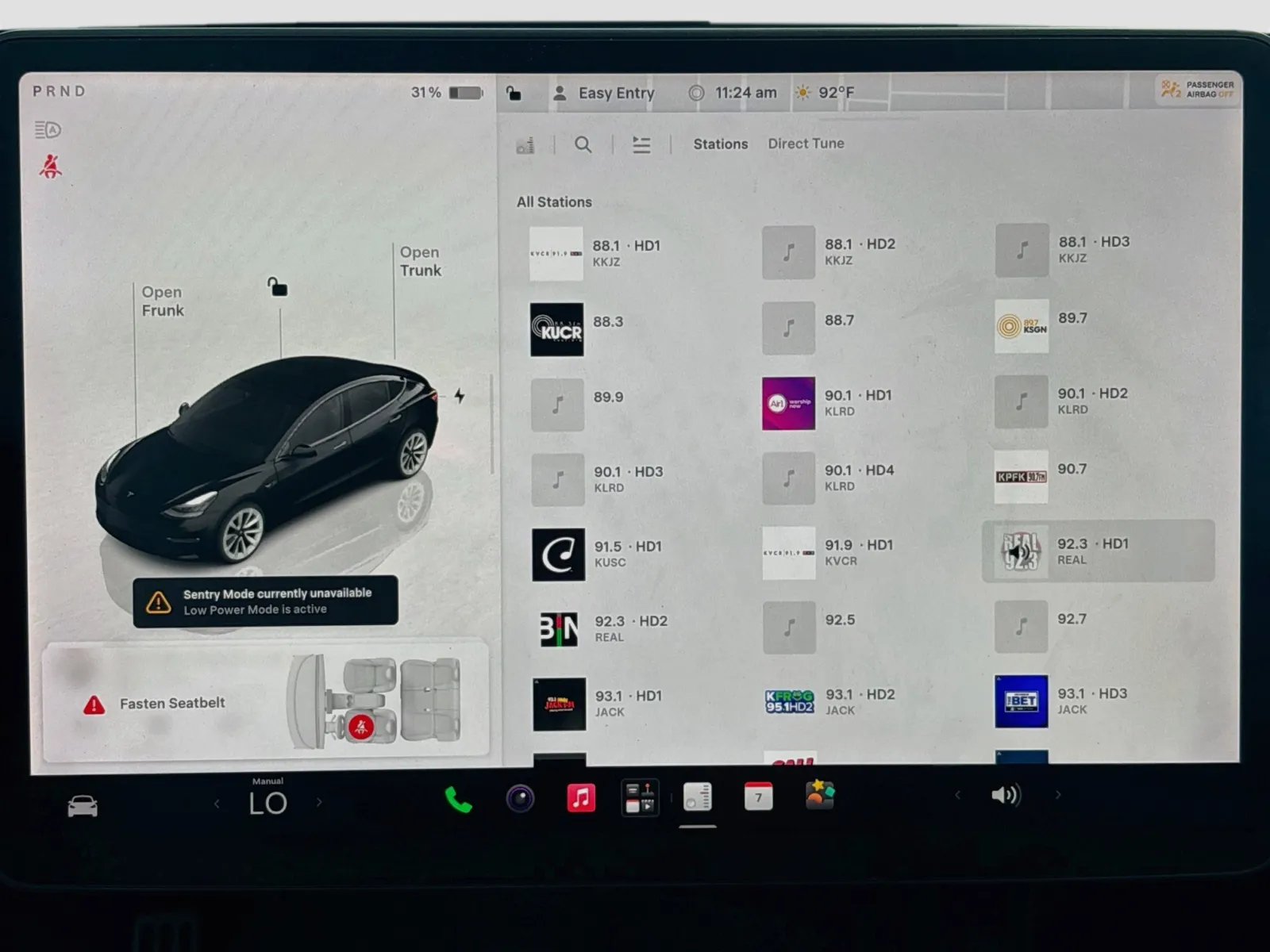 Tesla Model 3 photo 11