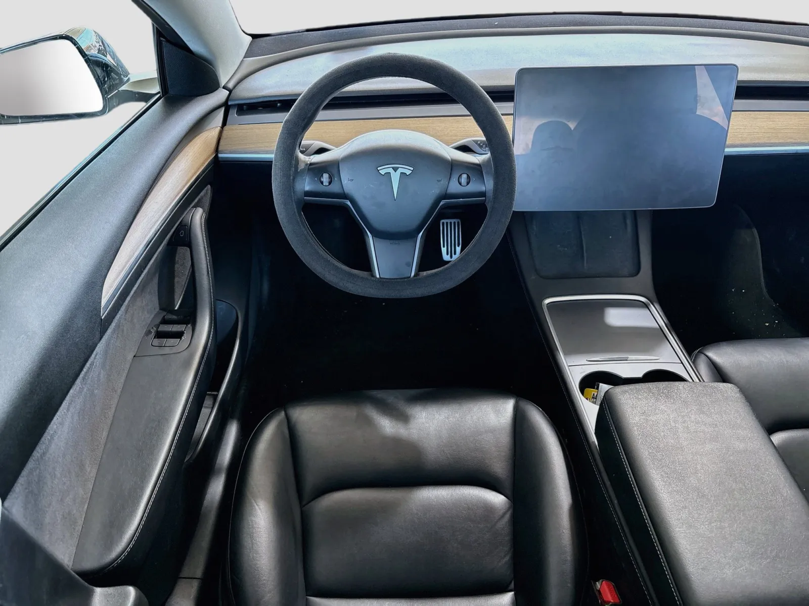 Tesla Model 3 photo 15