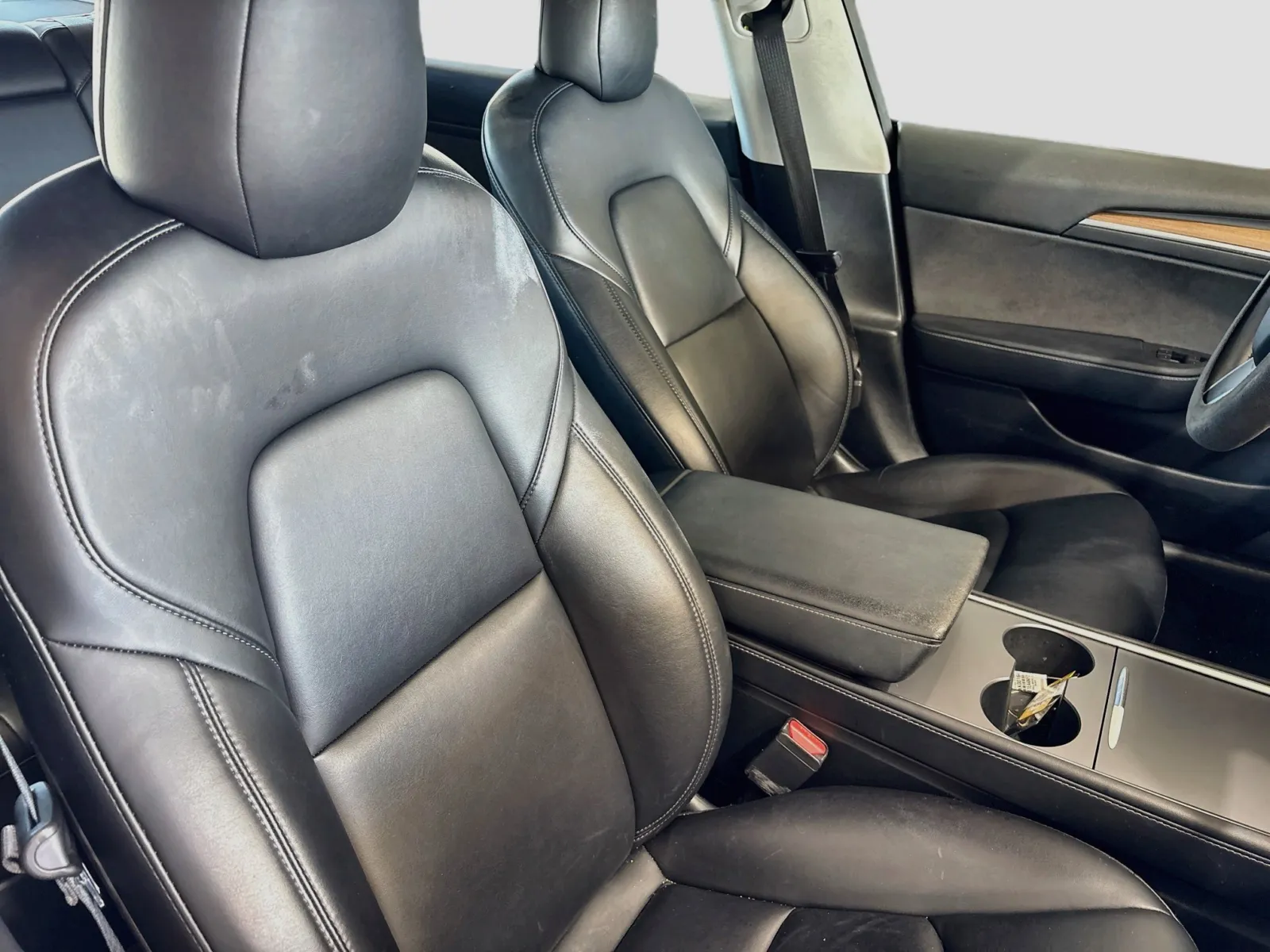Tesla Model 3 photo 19