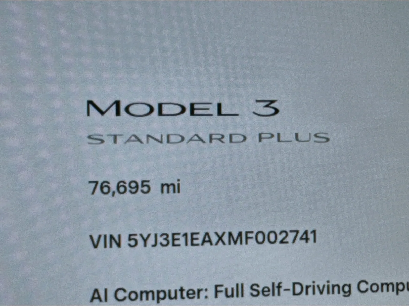 Tesla Model 3 photo 8