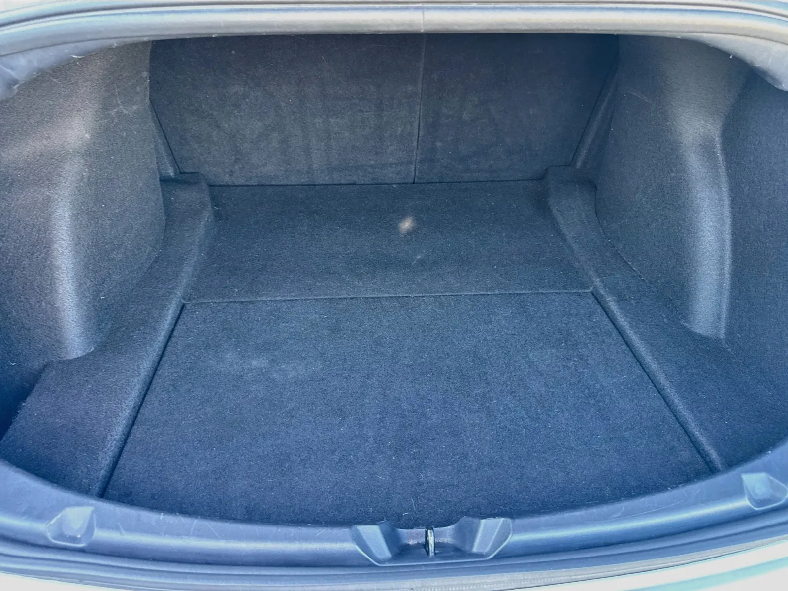 Tesla Model 3 photo 16