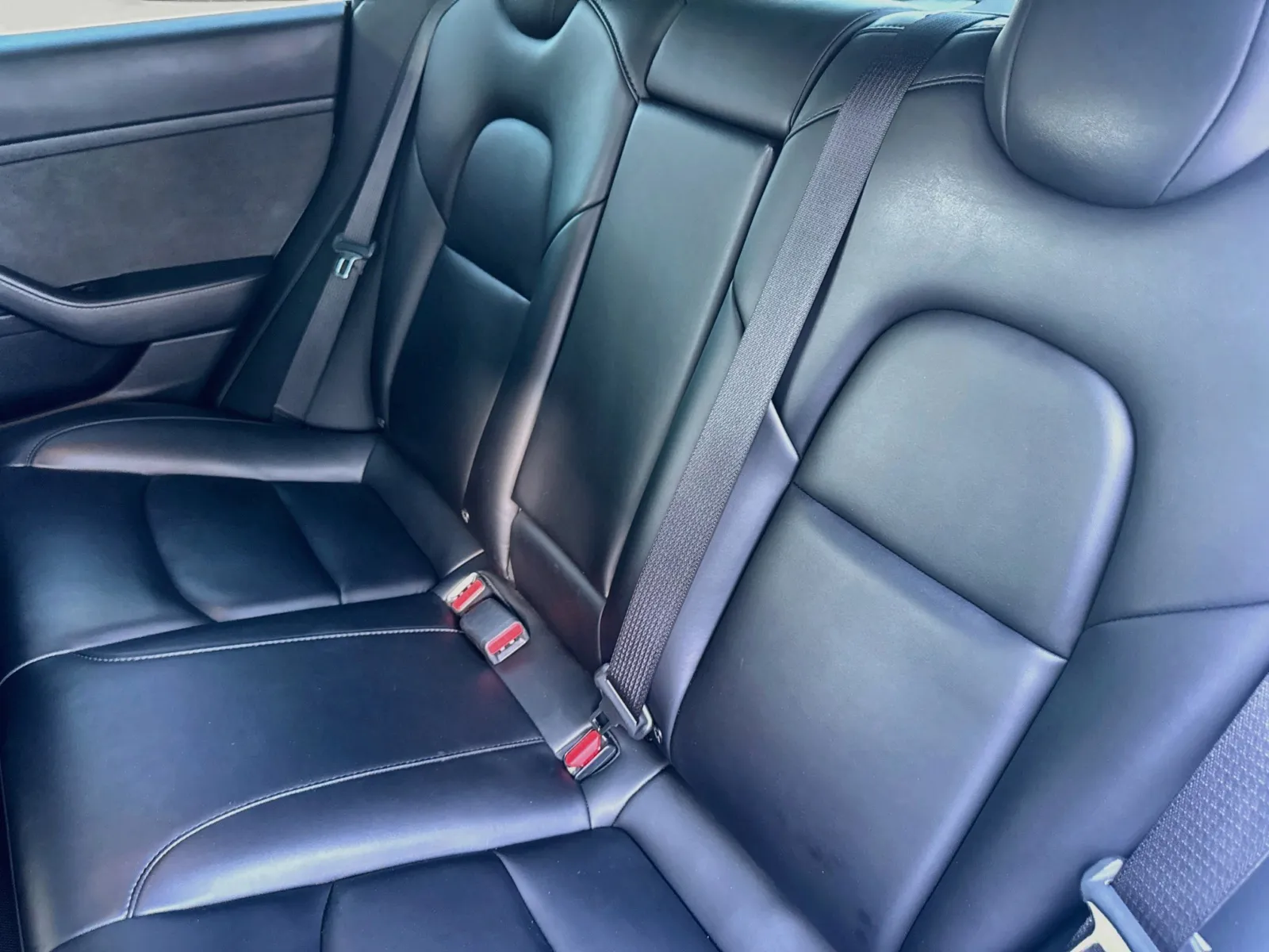 Tesla Model 3 photo 15