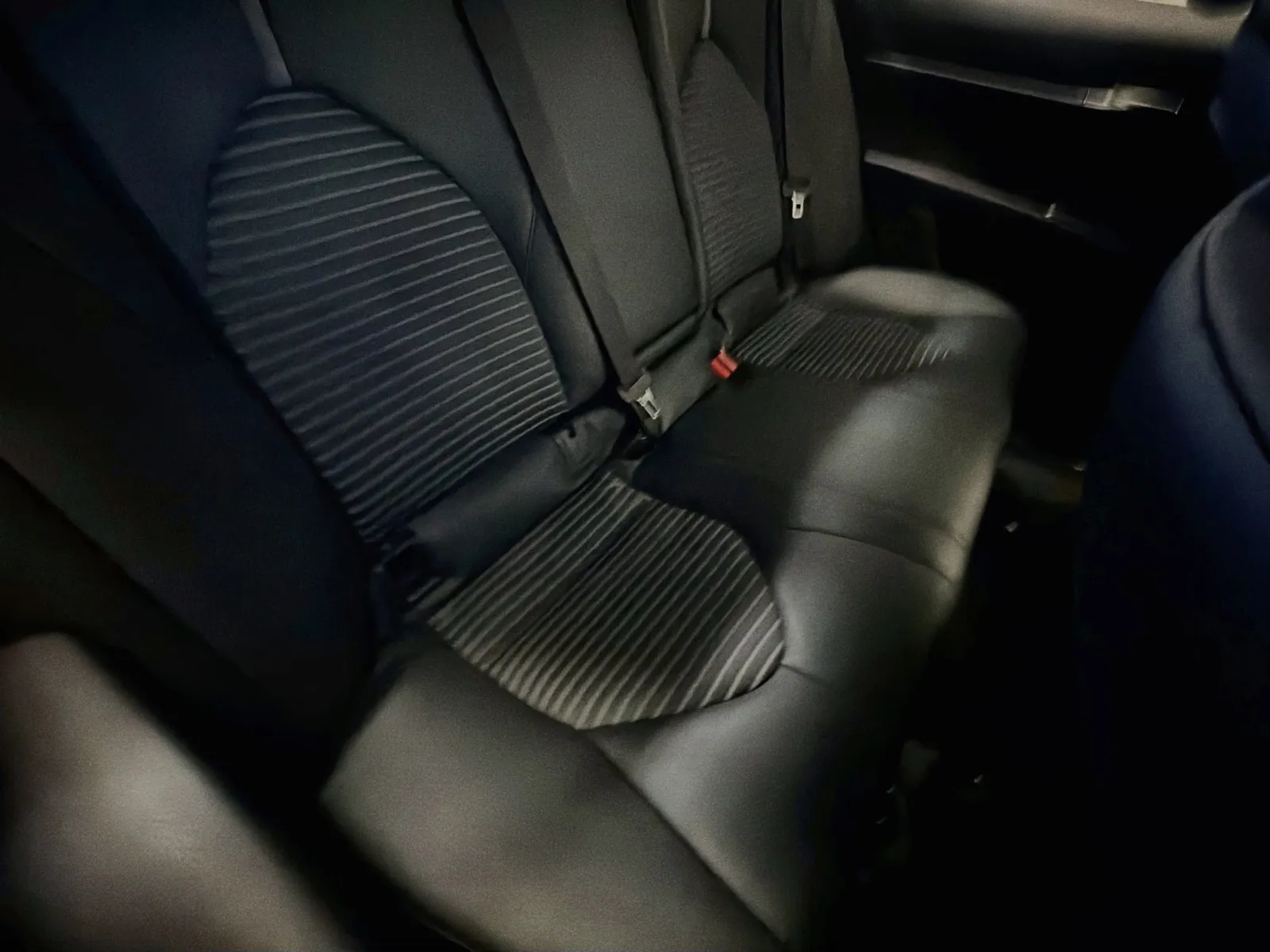 Toyota Camry photo 14