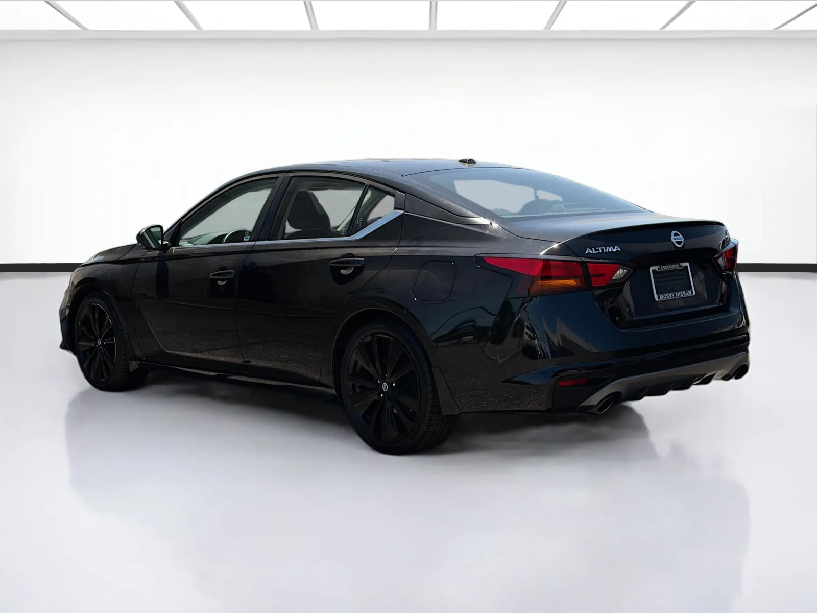 Nissan Altima photo 6