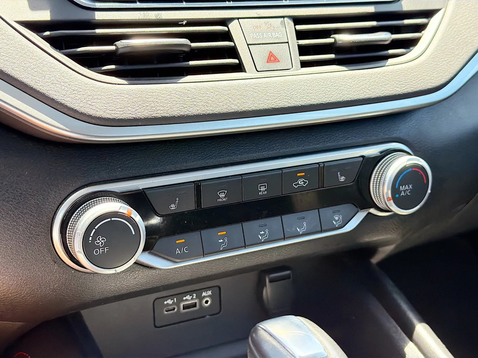 Nissan Altima photo 11