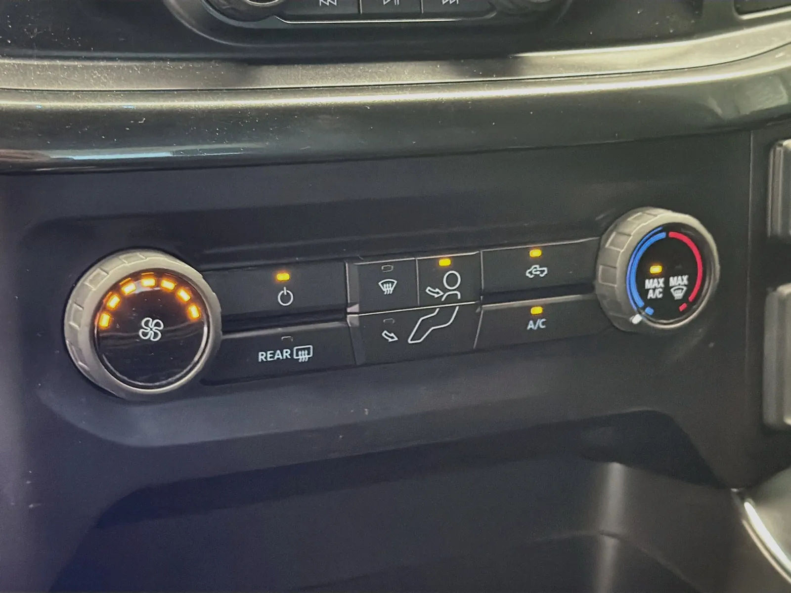 Ford F-150 photo 10
