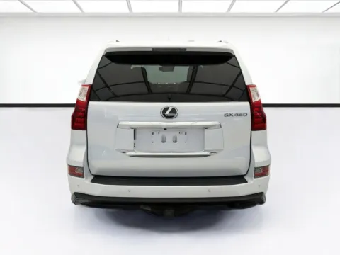 More photos of 2020 Lexus GX 460 Premium at KarGenie, CA
