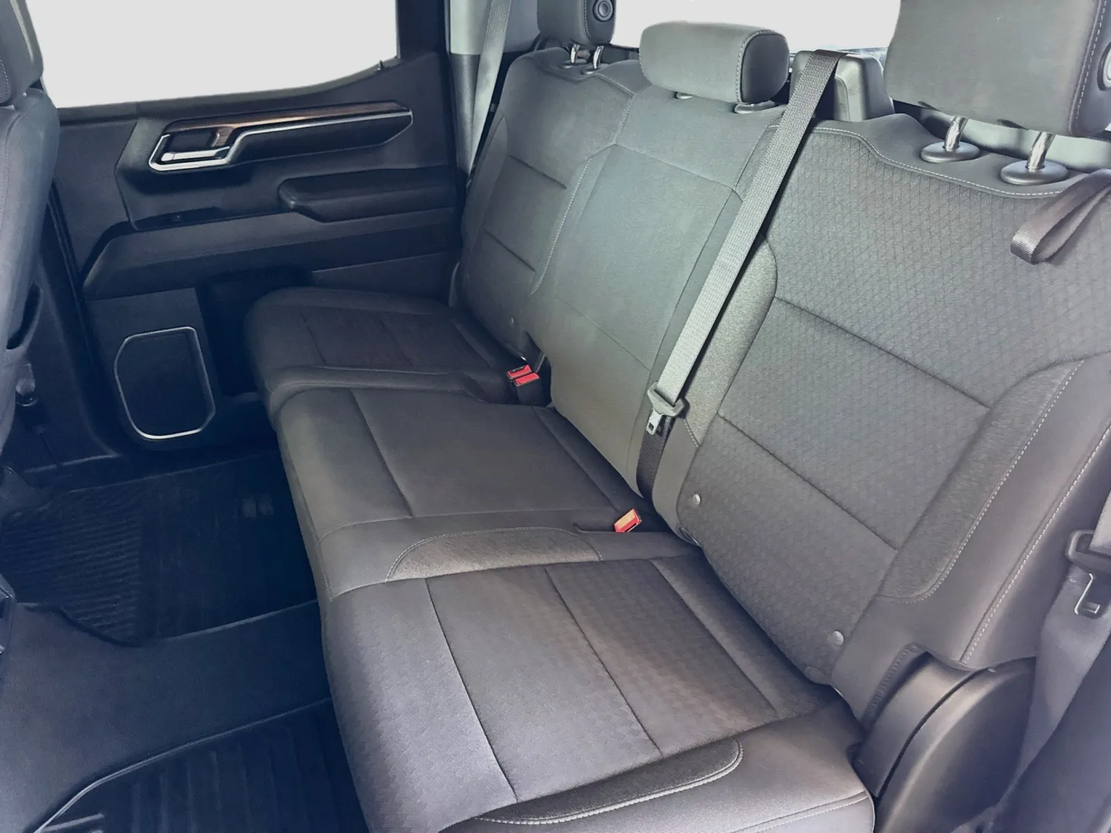 Chevrolet Silverado photo 15