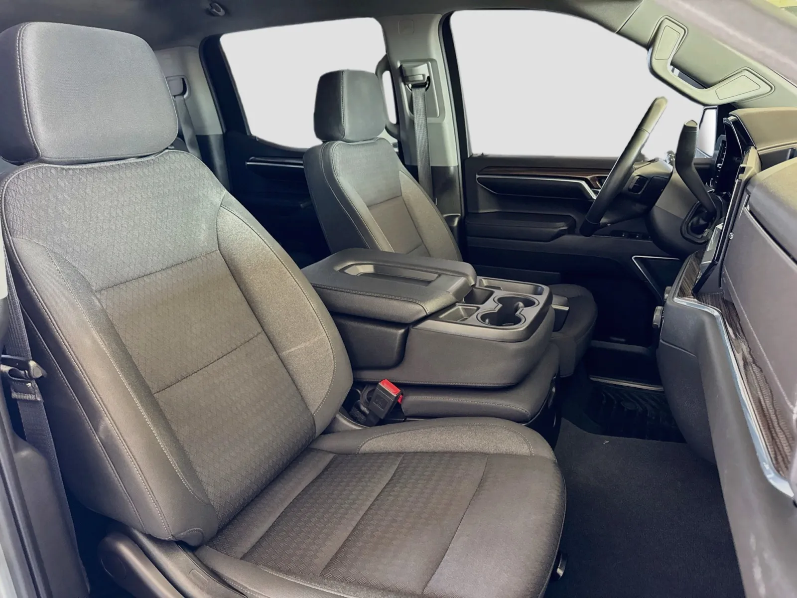 Chevrolet Silverado photo 18