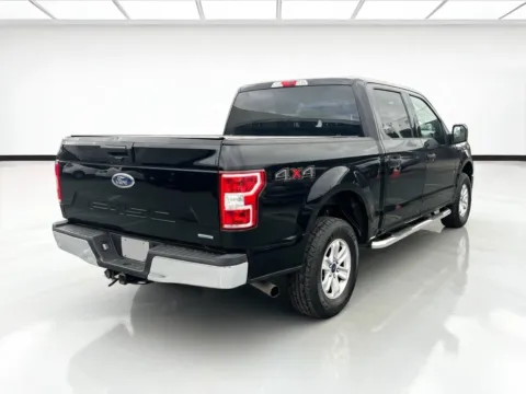 More photos of 2018 Ford F-150 XLT at KarGenie, CA