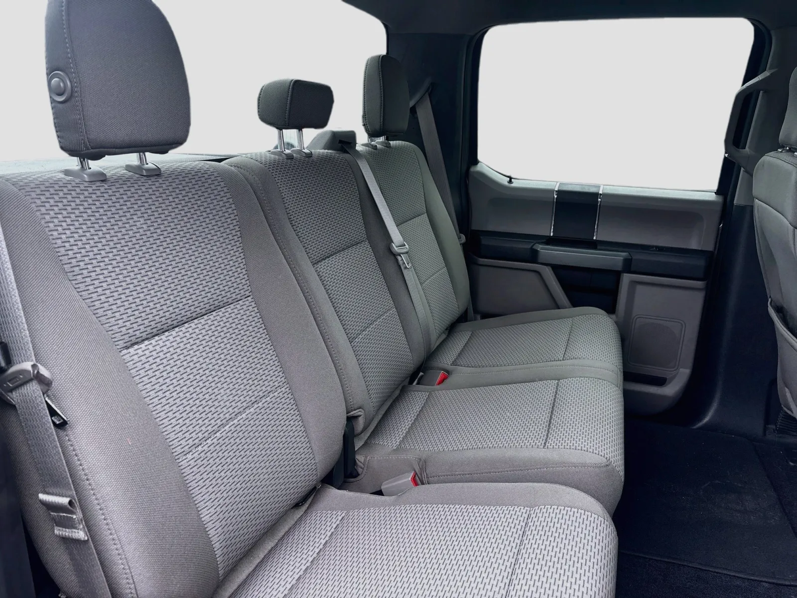 Ford F-150 photo 16
