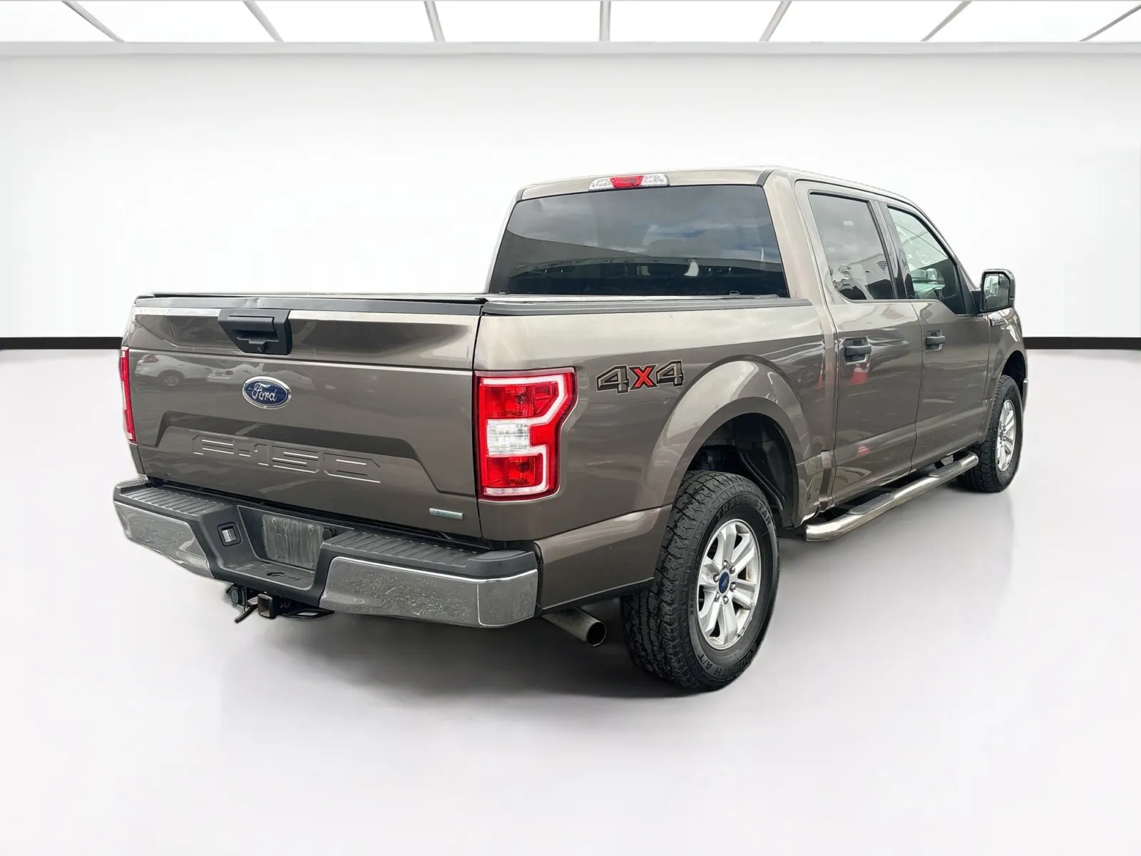 Ford F-150 photo 4