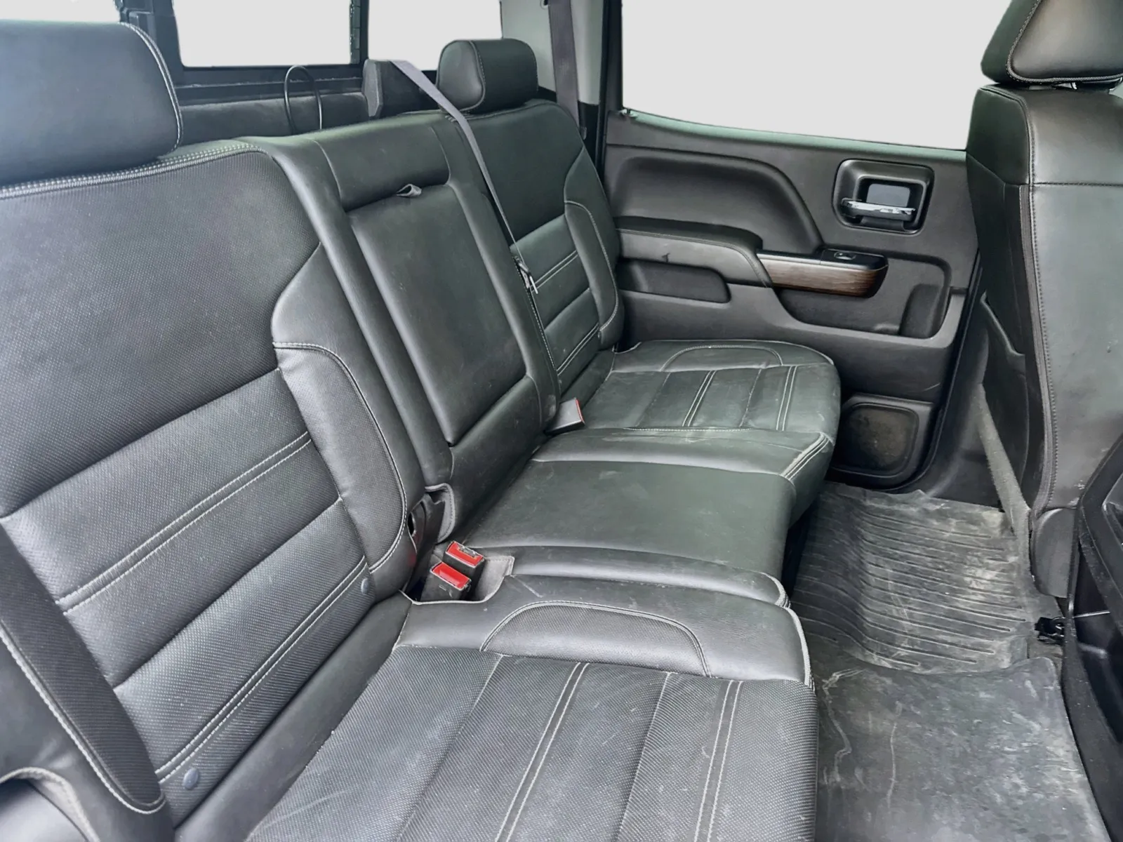GMC Sierra photo 16